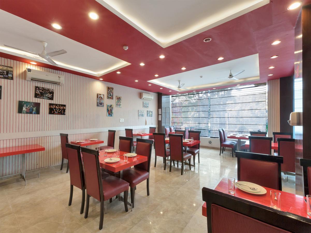 诺伊达 Oyo 9841 The Vivir 1酒店 外观 照片