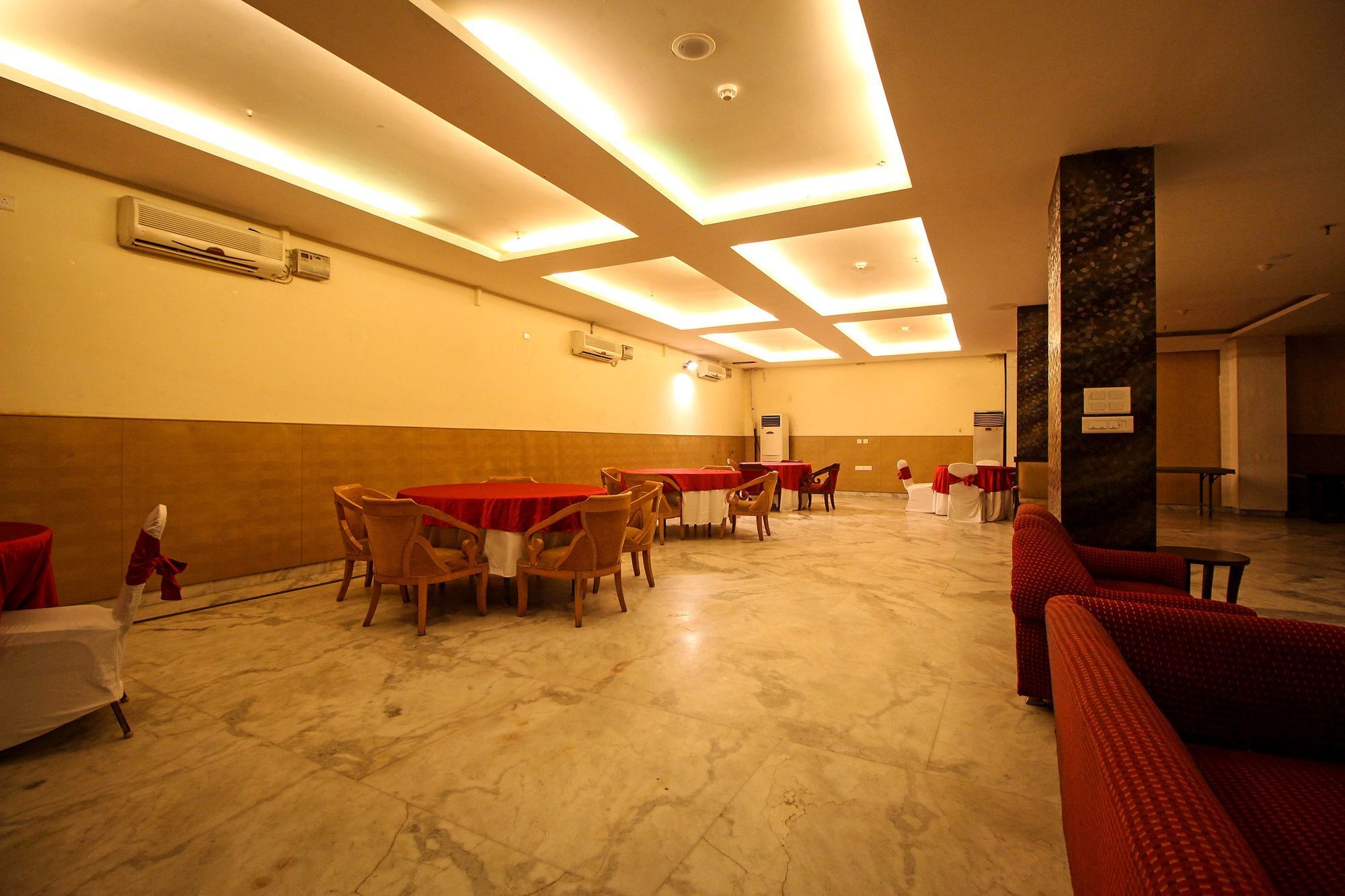 诺伊达 Oyo 9841 The Vivir 1酒店 外观 照片
